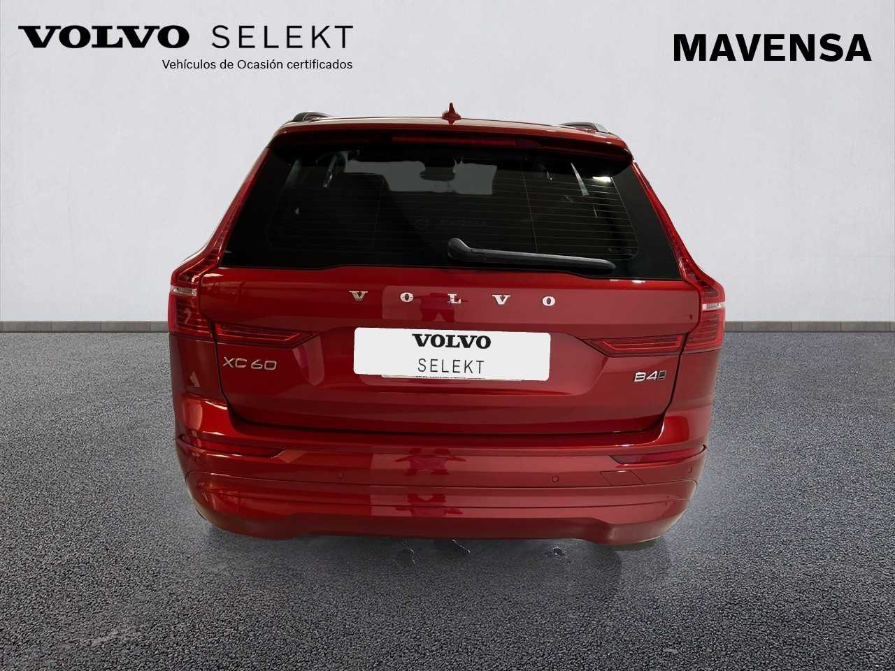 Volvo  XC60 Momentum Pro, B4 AWD mild hybrid (diésel)