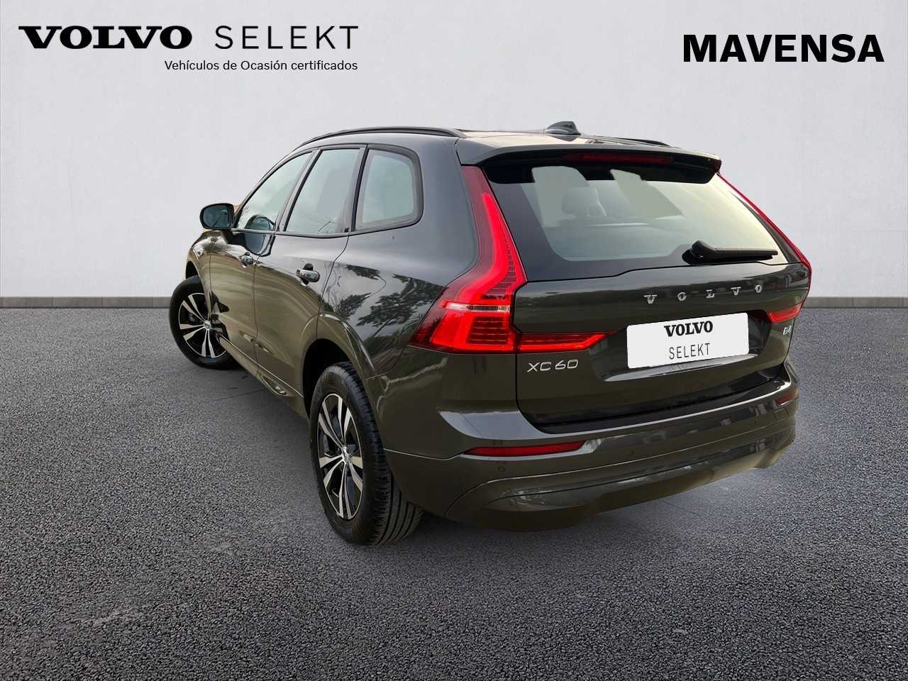Volvo  XC60 Momentum, B4 mild hybrid (diésel)