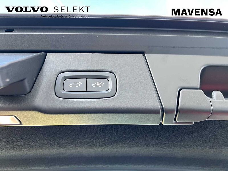 Volvo  V90 Cross Country Core, B4 AWD (diesel), Diésel