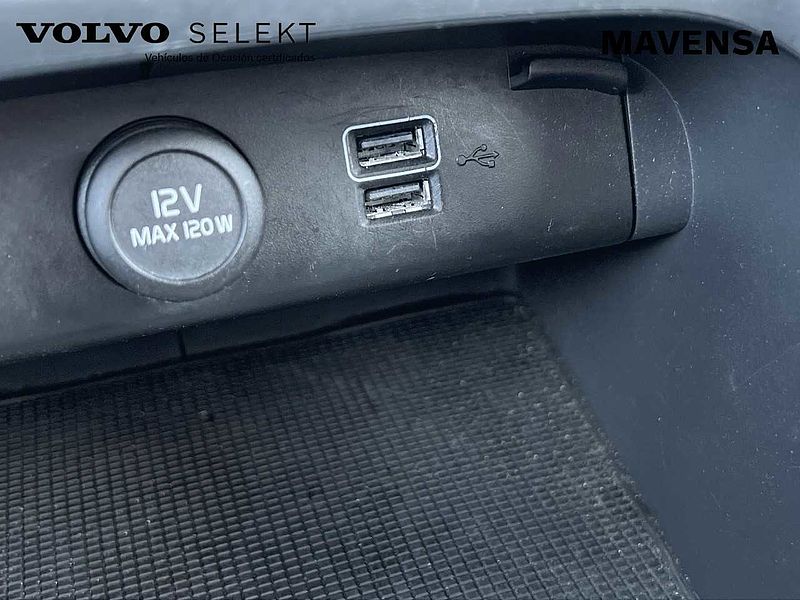 Volvo  XC40 D3 Business Plus Automático